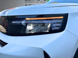 Opel Frontera  1.2T XHT Hybrid eDCT6 107kW GS  - Foto 24