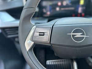 Opel Frontera  1.2T XHT Hybrid eDCT6 107kW GS  - Foto 16