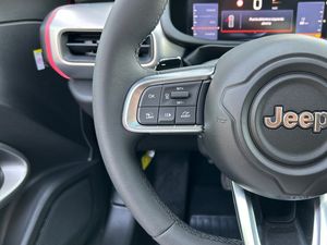 Jeep Avenger  1.2 eHybrid 81kW (110CV) Summit  - Foto 17