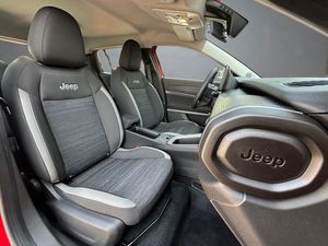Jeep Avenger  BEV 115kW (156CV) Longitude  - Foto 13