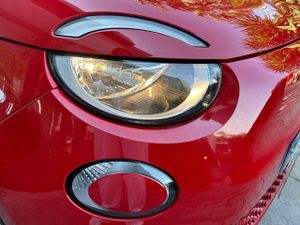 Fiat 500   Hb 320km 85kW (118CV) Red  - Foto 17