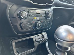 Jeep Renegade  1.0G 88kW  4x2 Sport  - Foto 21