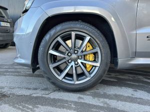 Jeep Grand Cherokee  6.2 V8 HEMI 520kW (707CV) Trackhawk  - Foto 12