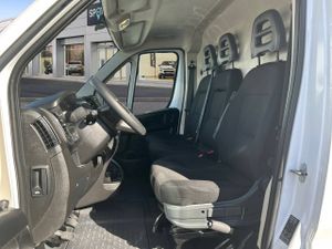 Fiat Ducato  Furgón Maxi 35 L2H2 (132 kW) Semiacrist. -  - Foto 10
