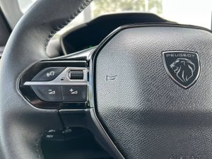 Peugeot 208   Gasolina 100 S&S 6 Vel. MAN Allure  - Foto 18