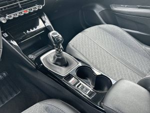 Peugeot 208   Gasolina 100 S&S 6 Vel. MAN Allure  - Foto 25