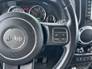 Jeep Wrangler  3.6 V6  Auto Sahara  - Foto 16