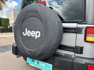 Jeep Wrangler  3.6 V6  Auto Sahara  - Foto 26