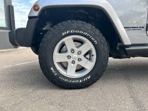 Jeep Wrangler  3.6 V6  Auto Sahara  - Foto 12