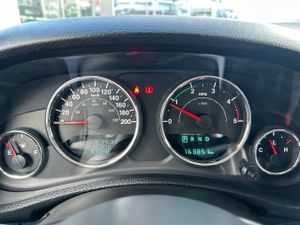 Jeep Wrangler  3.6 V6  Auto Sahara  - Foto 13