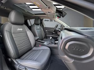Jeep Avenger  1.2 G 74kW (100CV) Summit  - Foto 13