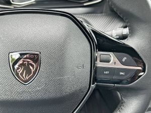 Peugeot 2008   Gasolina 100 S&S 6 Vel. MAN Allure  - Foto 16