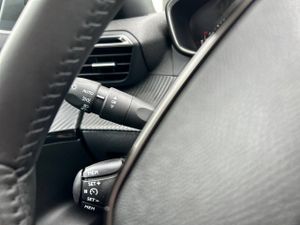 Peugeot 2008   Gasolina 100 S&S 6 Vel. MAN Allure  - Foto 22