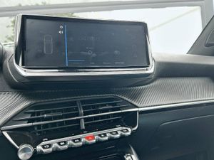 Peugeot 2008   Gasolina 100 S&S 6 Vel. MAN Allure  - Foto 27