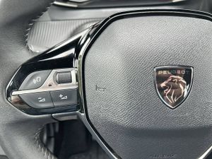 Peugeot 2008   Gasolina 100 S&S 6 Vel. MAN Allure  - Foto 18