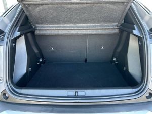 Peugeot 2008   Gasolina 100 S&S 6 Vel. MAN Allure  - Foto 8
