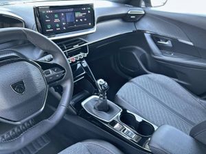 Peugeot 2008   Gasolina 100 S&S 6 Vel. MAN Allure  - Foto 23
