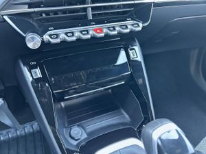 Peugeot 2008   Gasolina 100 S&S 6 Vel. MAN Allure  - Foto 21