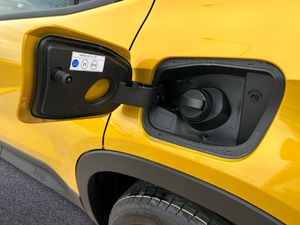 Jeep Avenger  1.2 eHybrid 74kW (100CV) Altitude  - Foto 38