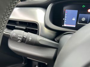 Jeep Avenger  1.2 eHybrid 74kW (100CV) Altitude  - Foto 25