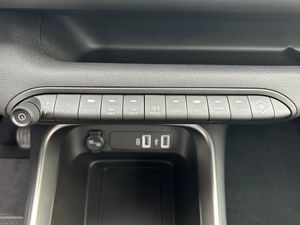 Jeep Avenger  1.2 eHybrid 74kW (100CV) Altitude  - Foto 27