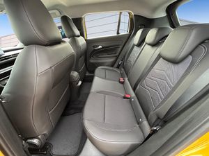 Jeep Avenger  1.2 eHybrid 74kW (100CV) Altitude  - Foto 11
