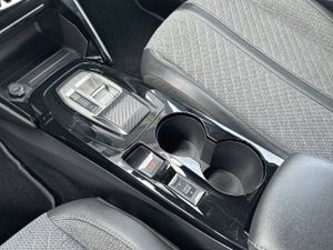 Peugeot 2008   Puretech 130 S&S EAT8 Allure  - Foto 16