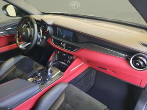 Alfa Romeo Stelvio  2.9 Gasolina 375kW (510CV) Quadrifogl Q4 Quadrifoglio  - Foto 31