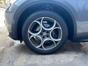 Alfa Romeo Stelvio  2.2 Diésel 140kW (190CV)  Q4 Sprint  - Foto 12
