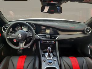 Alfa Romeo Giulia Giulia GTAM 2.9T V6 397kW (540CV)   AT GTAM  - Foto 9