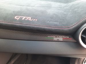 Alfa Romeo Giulia Giulia GTAM 2.9T V6 397kW (540CV)   AT GTAM  - Foto 33
