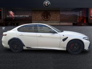 Alfa Romeo Giulia Giulia GTAM 2.9T V6 397kW (540CV)   AT GTAM  - Foto 5