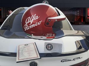 Alfa Romeo Giulia Giulia GTAM 2.9T V6 397kW (540CV)   AT GTAM  - Foto 24