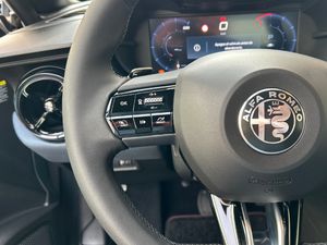 Alfa Romeo Junior  Ibrida 100kW (136CV) -  - Foto 21