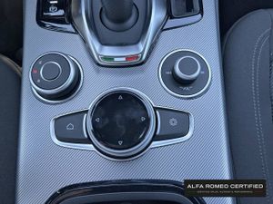Alfa Romeo Stelvio  2.2 Diesel 118kW (160CV)  RWD Sprint  - Foto 17