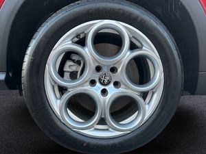 Alfa Romeo Tonale  1.3 Multi-air PHEV  Q4 Sprint  - Foto 14