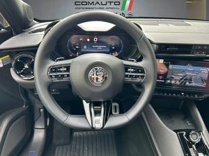 Alfa Romeo Junior  Ibrida  107kW (145CV) Speciale  - Foto 17