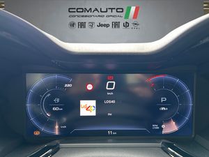 Alfa Romeo Junior  Ibrida  107kW (145CV) Speciale  - Foto 16