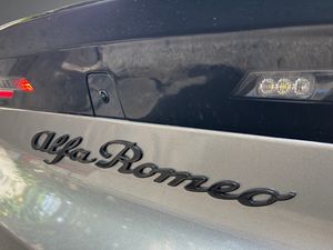 Alfa Romeo Junior  Ibrida  107kW (145CV) Speciale  - Foto 35