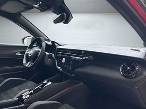 Alfa Romeo Junior  Elettrica  207kW (280CV) Veloce  - Foto 13