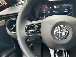 Alfa Romeo Junior  Elettrica  207kW (280CV) Veloce  - Foto 17