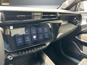 Alfa Romeo Junior  Elettrica  207kW (280CV) Veloce  - Foto 27