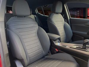 Alfa Romeo Tonale  1.3 Multi-air PHEV  Q4 Sprint  - Foto 33