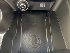 Alfa Romeo Tonale  1.3 Multi-air PHEV  Q4 Sprint  - Foto 30
