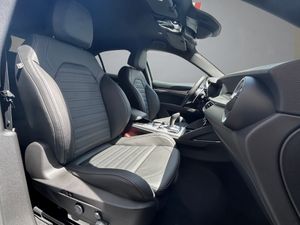 Alfa Romeo Stelvio  2.0 Gasolina 206kW (280CV)  Q4 Veloce  - Foto 17