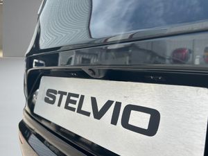 Alfa Romeo Stelvio  2.0 Gasolina 206kW (280CV)  Q4 Veloce  - Foto 34