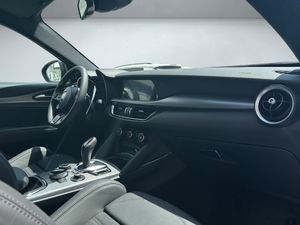 Alfa Romeo Stelvio  2.0 Gasolina 206kW (280CV)  Q4 Veloce  - Foto 18