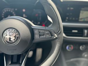Alfa Romeo Stelvio  2.0 Gasolina 206kW (280CV)  Q4 Veloce  - Foto 23