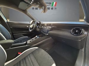 Alfa Romeo Junior  Ibrida 108kW (145CV) -  - Foto 13