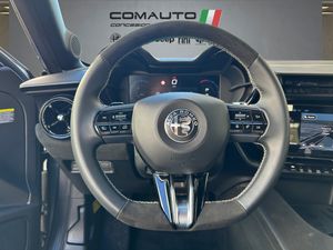 Alfa Romeo Junior  Ibrida 108kW (145CV) -  - Foto 17